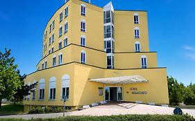 Hotel Belmondo Leipzig Airport By Mayburgh